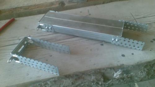 Через какое расстояние ставят подвесы для потолка армстронг. Сколько нужно материала 04