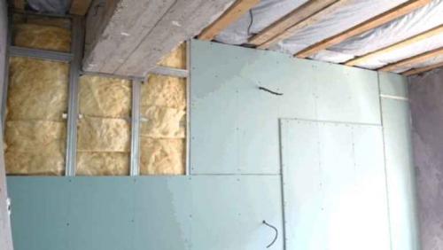 Как крутить саморезы в гипсокартон. Как вкручивать саморезы в гипсокартон, чтобы не испортить его