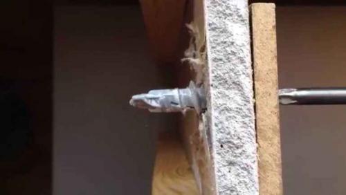 Как крутить саморезы в гипсокартон. Как вкручивать саморезы в гипсокартон, чтобы не испортить его