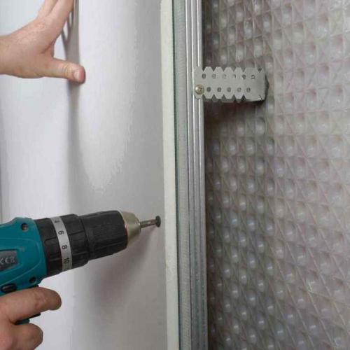 Как крутить саморезы в гипсокартон. Как вкручивать саморезы в гипсокартон, чтобы не испортить его