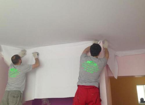 Инструкция по монтажу натяжного потолка своими руками. Установка натяжного покрытия 04 Инструкция по монтажу натяжного потолка своими руками. Установка натяжного покрытия 04