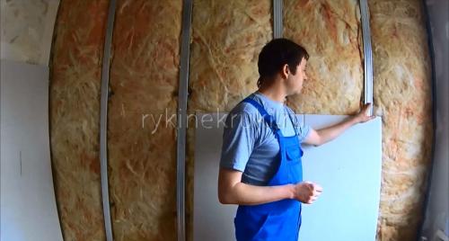 Как крепить гипсокартон к стене с профилем. Уро.  Как крепить гипсокартон к стене (металлическому каркасу)