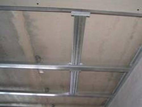 Направляющие на потолке. Как крепить профиль к потолку: виды профилей, инструмент для монтажа, оценка рабочей поверхности, выбор элементов крепежа и крепление