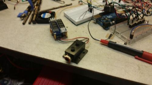 Резка оргстекла лазером своими руками. Лазерный резак/гравер своими руками