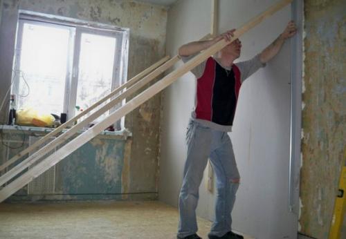 Технология крепления гипсокартона к стене без профилей. Способы крепления гипсокартона без каркаса на саморезы