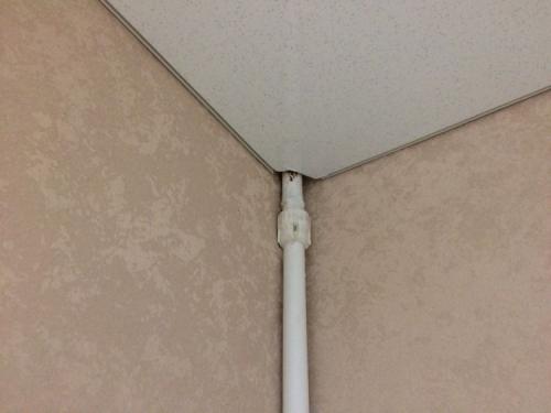 Пластиковый потолок в ванной плюсы и минусы. Пластиковый потолок в ванной: плюсы и минусы. Поэтапное руководство, как сделать потолок из вагонки, реек, ПВХ-панелей. Особенности монтажа и дизайн