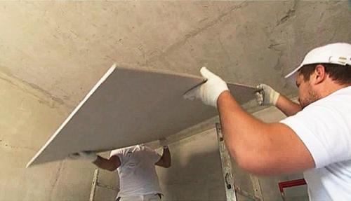 Крепление гипсокартона к потолку. Чем крепить гипсокартон к потолку – монтаж на клей