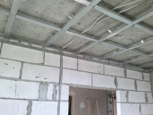 Подвесные потолки. Подвесной потолок своими руками