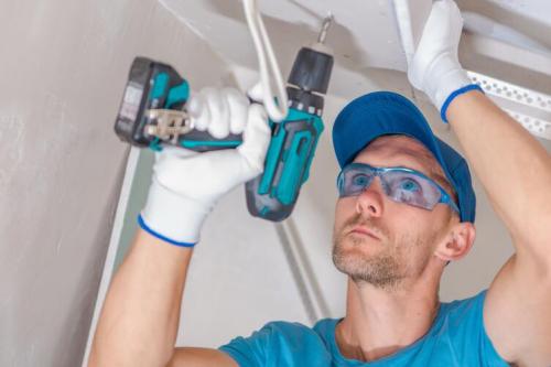 Расстояние между подвесами на потолке кнауф. Как собрать из гипсокартона потолок П-113 по немецкой технологии?