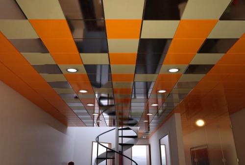 Каким может быть подвесной потолок. Виды подвесных конструкций