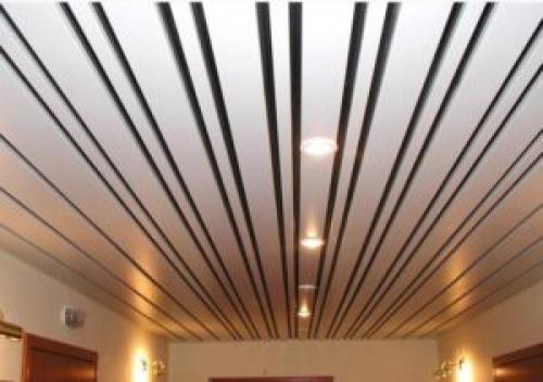 Монтаж реечного потолка. О преимуществах реечных потолков