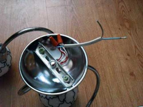 Как повесить люстру если в потолке большое отверстие. Как повесить люстру если в потолке дыра