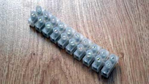 Как повесить люстру если в потолке большое отверстие. Как повесить люстру если в потолке дыра