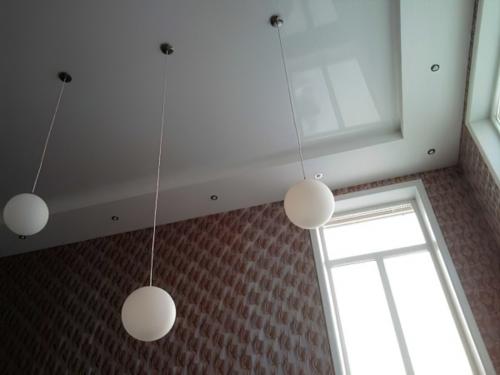 Как сделать натяжные потолки без нагрева. Натяжной потолок своими руками без нагрева и его установка 07 Как сделать натяжные потолки без нагрева. Натяжной потолок своими руками без нагрева и его установка 07