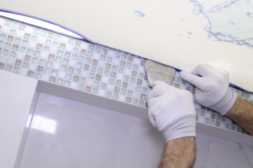 Монтаж и установка потолочного покрытия. Монтаж плитки на потолок 01