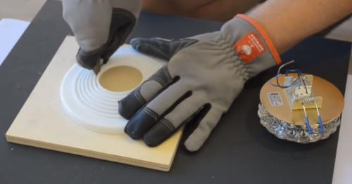 Установка светильников в подвесной потолок. Изготовление закладной для светильника