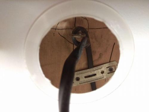 Как повесить люстру с планкой. Как повесить люстру с монтажной планкой на крюк. С картинками