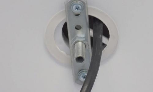 Как закрепить тяжелую люстру на гипсокартон. Использование закладных элементов