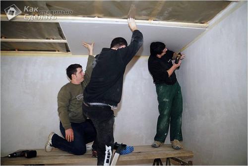 Как крепить гипсокартон к потолку без профиля и каркаса. Преимущества и недостатки метода 05