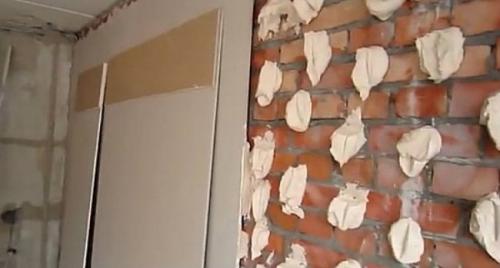 Крепление гипсокартона к деревянной стене без профиля. Особенности крепления ГКЛ без профиля к разным основам