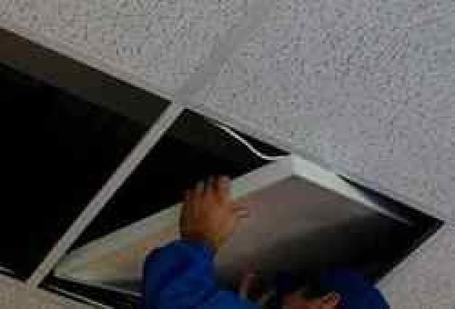 Установка светильников в потолок Армстронг. Монтаж светильников в потолок Армстронг.