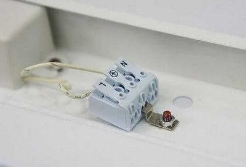 Установка светильников в потолок Армстронг. Монтаж светильников в потолок Армстронг. 11