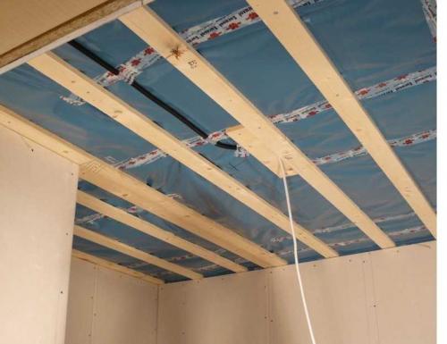 Монтаж потолка своими руками. Монтаж потолков своими руками: пошаговое описание, как сделать потолок. Обзор современных конструкций и идеи по их дизайну (105 фото)