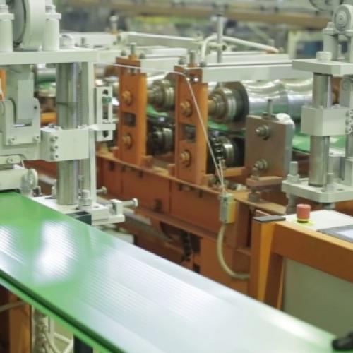 Отделка потолка пластиковыми панелями. Особенности 02 Отделка потолка пластиковыми панелями. Особенности 02