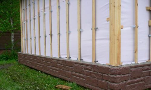 Деревянная обрешетка стен. Деревянная обрешетка: особенности, функции, монтаж