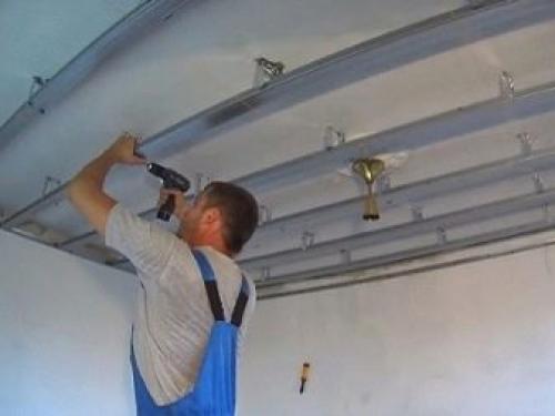 Каркас для потолка из гипсокартона своими руками. Правила разметки под каркас для подвесного потолка из гипсокартона 17