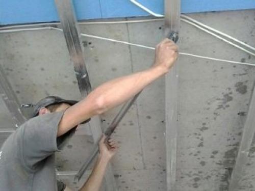 Каркас для потолка из гипсокартона своими руками. Правила разметки под каркас для подвесного потолка из гипсокартона 11