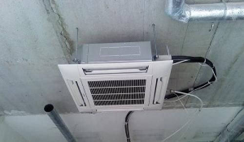 Потолок Армстронг в квартире — виды и типы конструкций 10 Потолок Армстронг в квартире — виды и типы конструкций 10