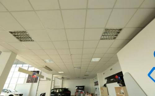 Характеристики подвесных потолков армстронг. Виды подвесного потолка армстронг