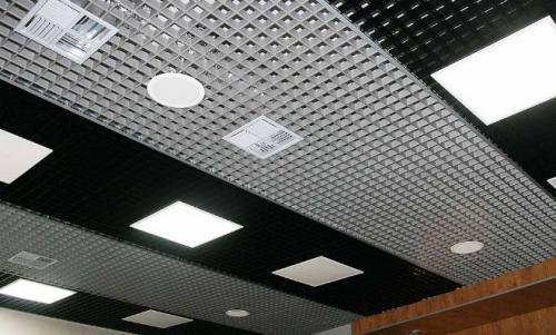 Характеристики подвесных потолков армстронг. Виды подвесного потолка армстронг