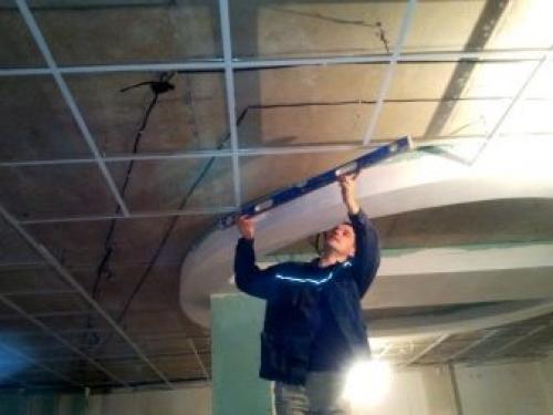 Виды и монтаж потолка Армстронг. Установка и отделка своими руками 12