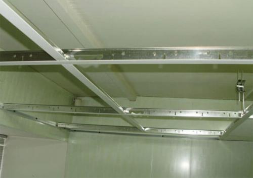 Простой монтаж потолка армстронг своими руками. 02