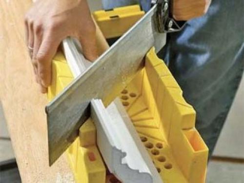 Советы по креплению багета для натяжных потолков. Подготовка инструментов и материалов 20