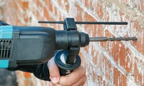 Крепление металлического профиля к стене. Этап 2 – крепление направляющего профиля