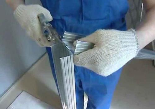 Расстояние между прямыми соединителями для гипсокартона. Через какое расстояние ставить профиль под гипсокартон