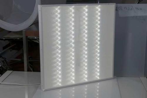 Светильник с рассеивателем. Как выбрать рассеиватель для светодиодного светильника