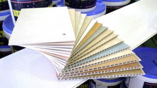 Как обшить стены панелями пвх. Правильная технология монтажа пластиковых панелей на стены 04