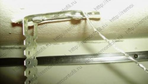 Чем крепить подвесы к потолку. Крепление гипсокартона. Прямой подвес. Ошибки монтажа