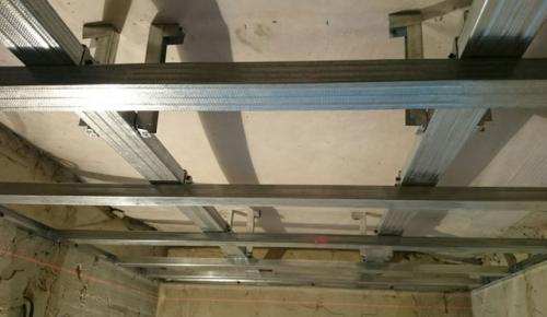 Крепление потолочных профилей для гипсокартона к потолку. Монтаж потолочного каркаса 21 Крепление потолочных профилей для гипсокартона к потолку. Монтаж потолочного каркаса 21